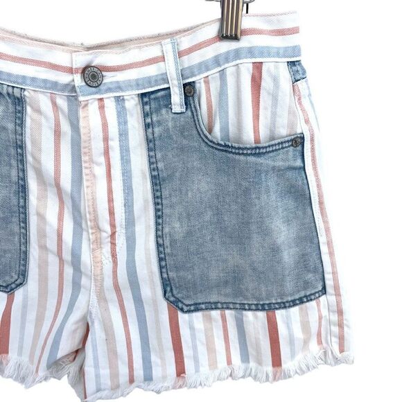 American Eagle Mom Shorts - Picture 2 of 4